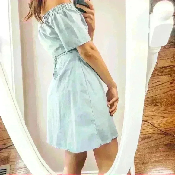 Francesca’s blue sky  - Picture 2 of 8